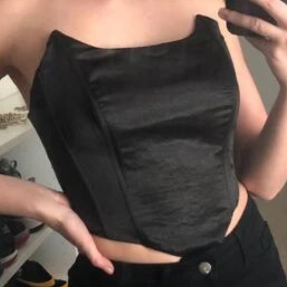 black bustier crop tank top